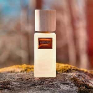 عطر كاريتاس من ميمواز لندن